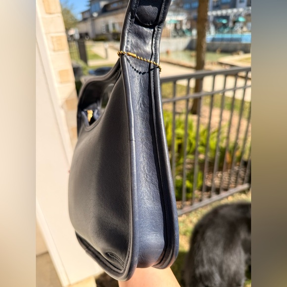 Vintage Coach Ergo Mini Zip 9020 in Blue - Picture 5 of 16